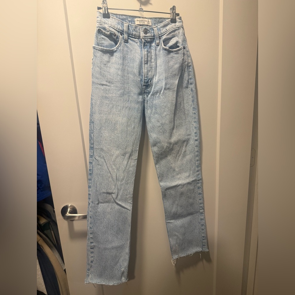 abercrombie classic Light blue straight leg high waist curve love
